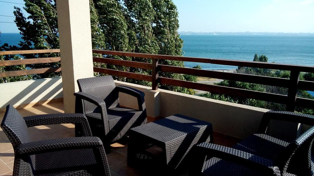 Villa Albizia Odesa Exterior foto