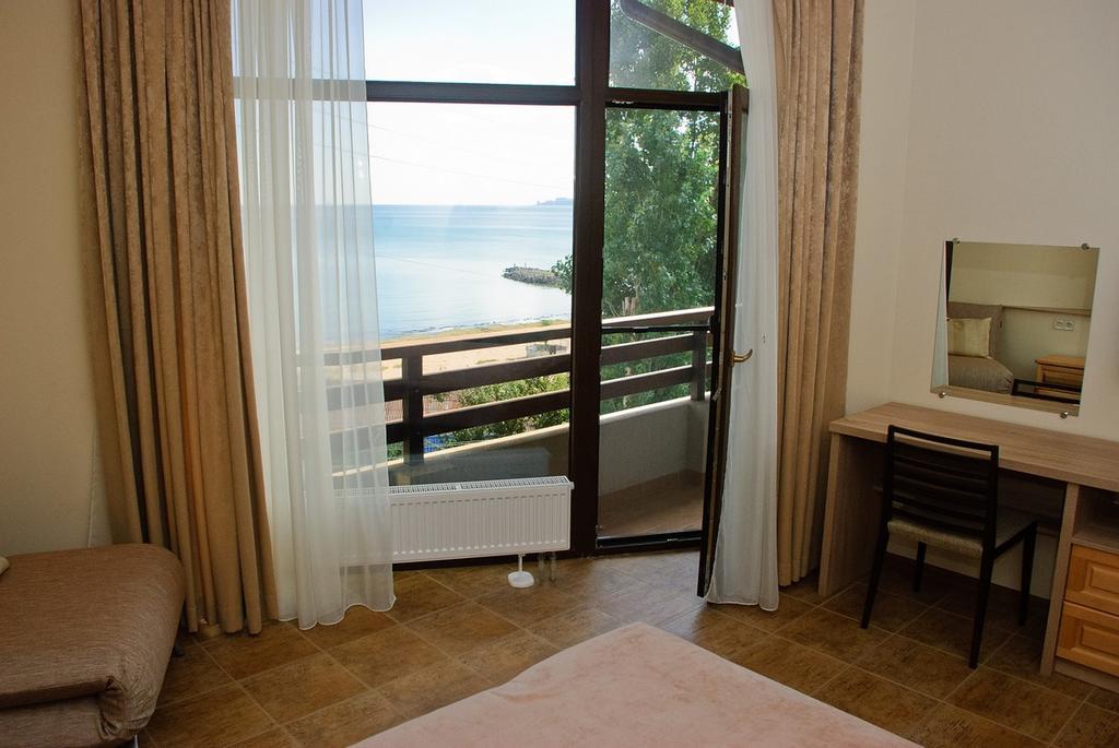 Villa Albizia Odesa Exterior foto