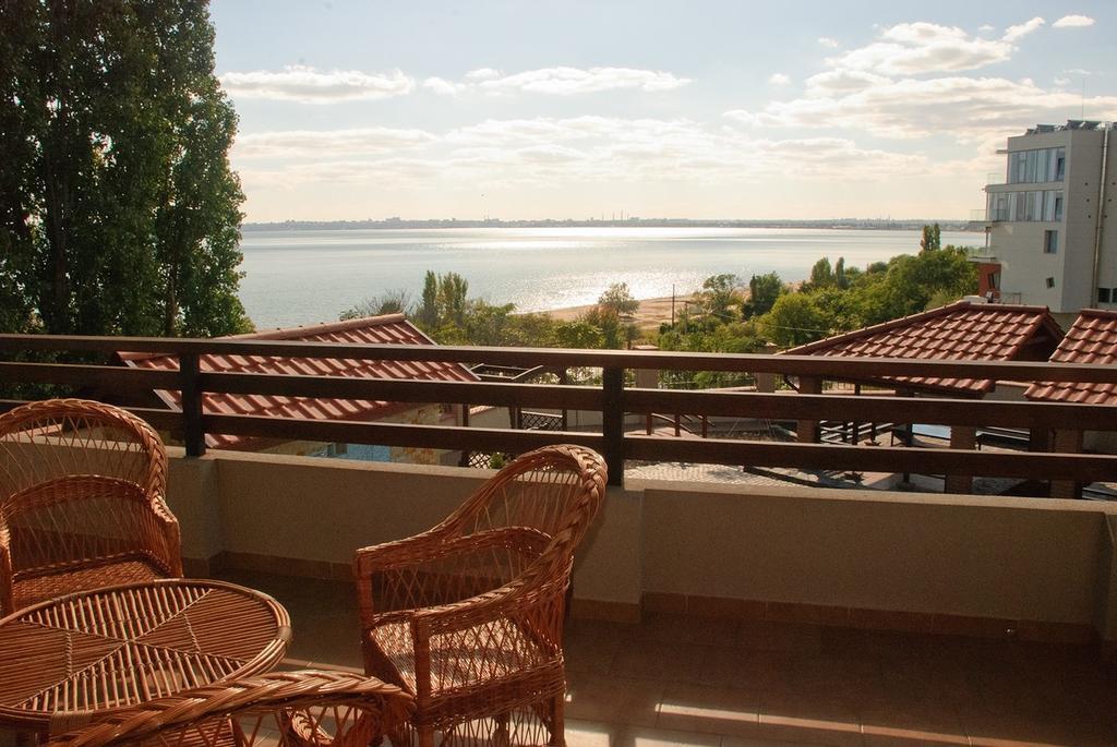 Villa Albizia Odesa Exterior foto